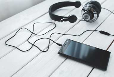 欧冠前瞻：英超三队同日出征，曼城喜鹊主场遇劲敌，蓝军客场战黑马